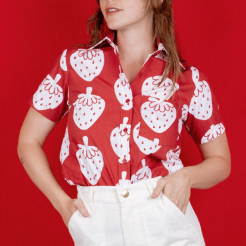 Big Bud Press Strawberry (Strawbaby) Button-Up Shirt XS Unisex